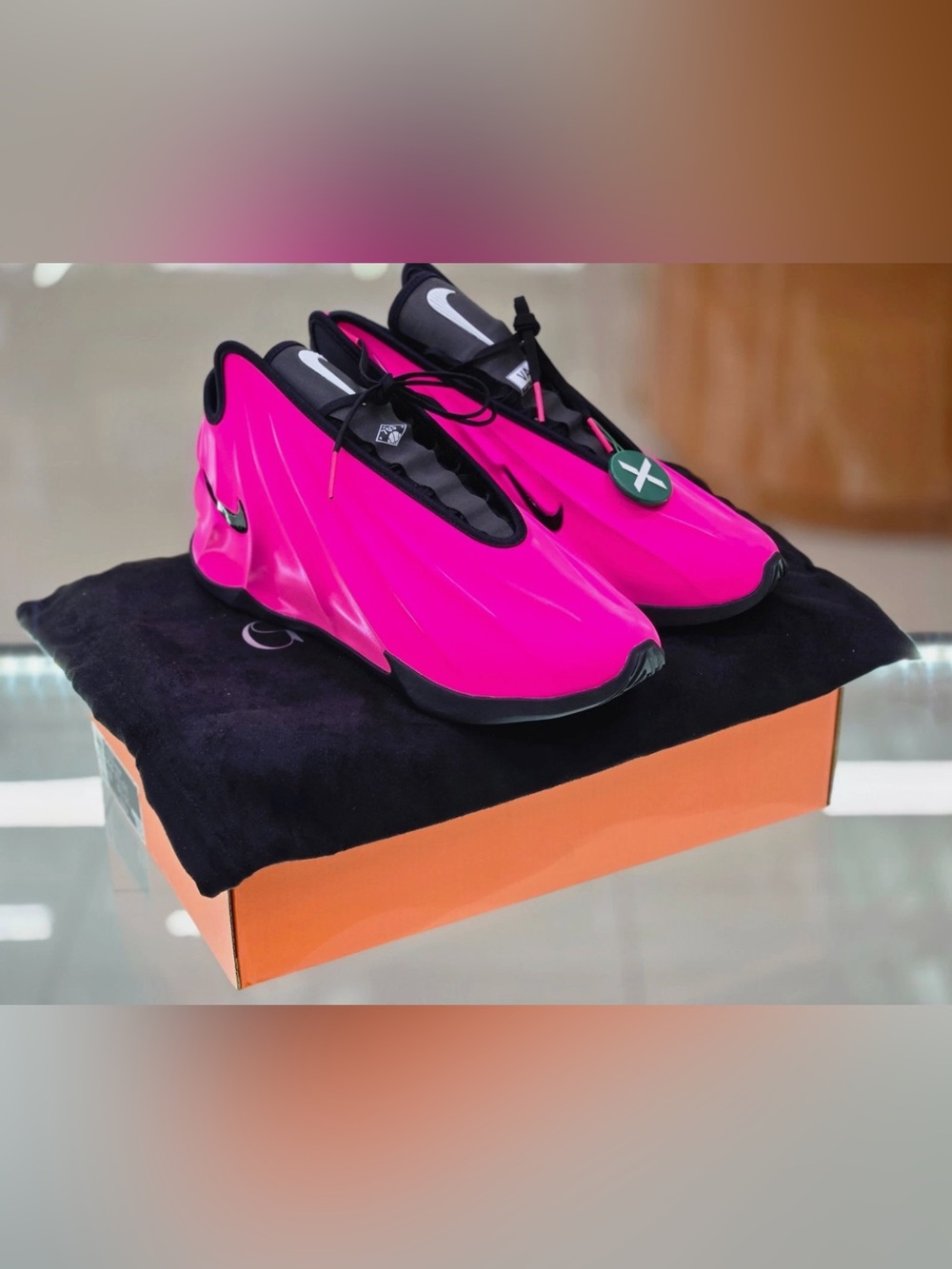 Nike Women’s Electric Pink
